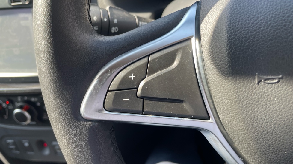 Dacia Sandero 0.9 TCe Comfort 5dr Petrol Hatchback - Image 37