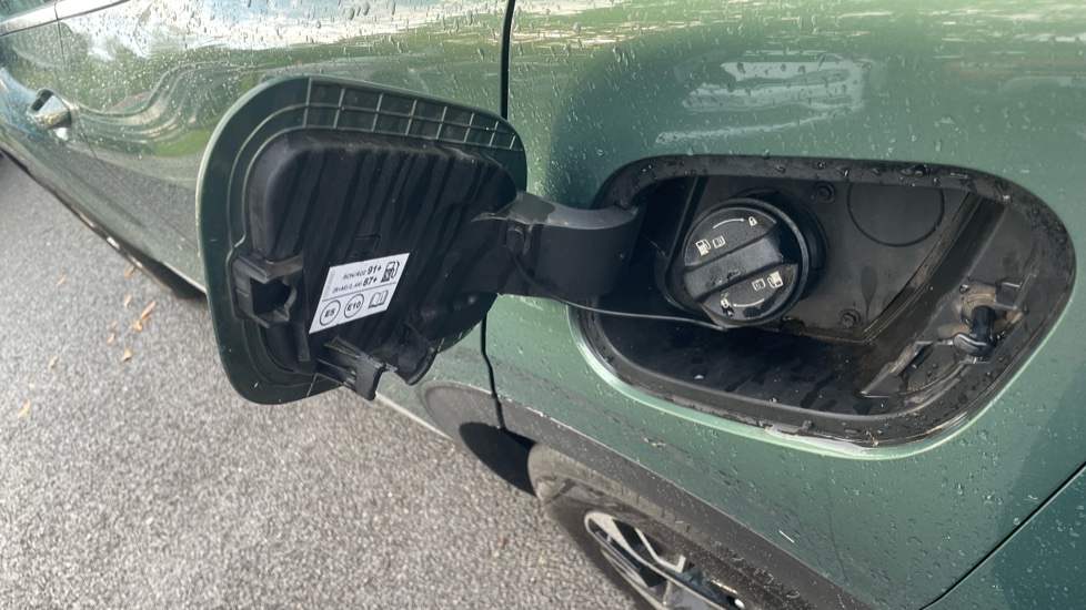 Kia Sportage 1.6T GDi HEV 3 5dr Auto Hybrid Estate - Image 37