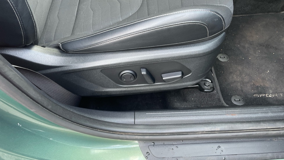 Kia Sportage 1.6T GDi HEV 3 5dr Auto Hybrid Estate - Image 41