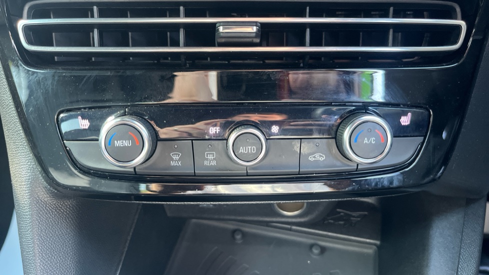 Vauxhall Mokka 100kW Ultimate 50kWh 5dr Auto Electric Hatchback - Image 28