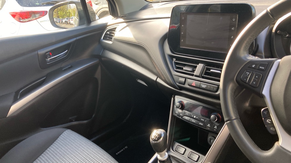 Suzuki S-Cross 1.4 Boosterjet 48V Hybrid Motion 5dr Petrol Hatchback - Image 14