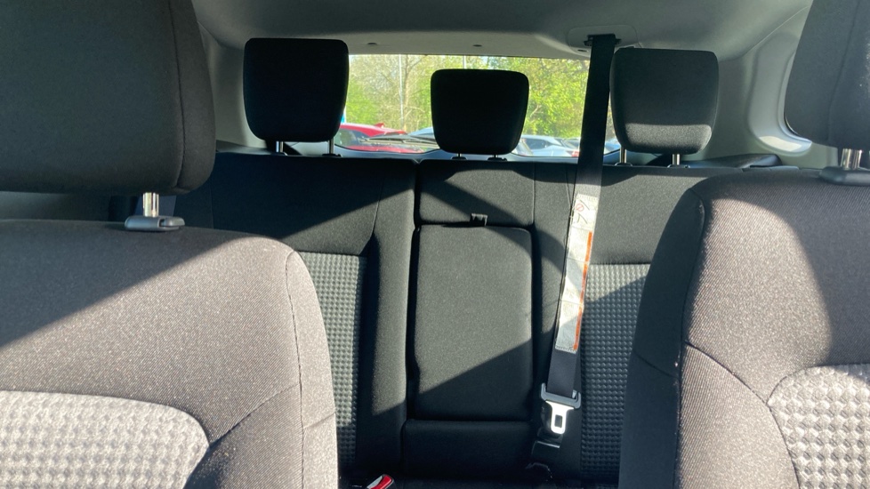 Suzuki S-Cross 1.4 Boosterjet 48V Hybrid Motion 5dr Petrol Hatchback - Image 15