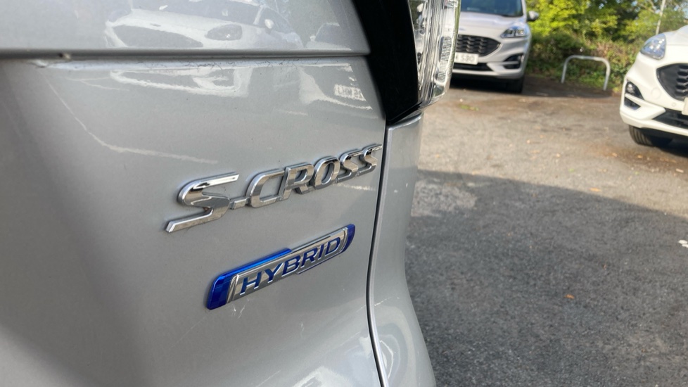 Suzuki S-Cross 1.4 Boosterjet 48V Hybrid Motion 5dr Petrol Hatchback - Image 21
