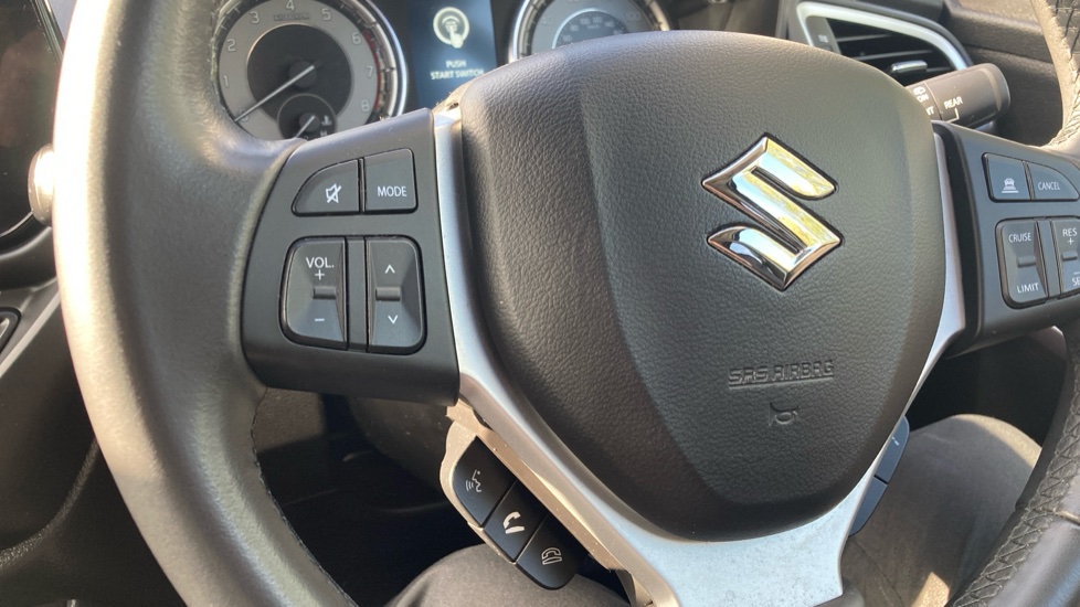 Suzuki S-Cross 1.4 Boosterjet 48V Hybrid Motion 5dr Petrol Hatchback - Image 32