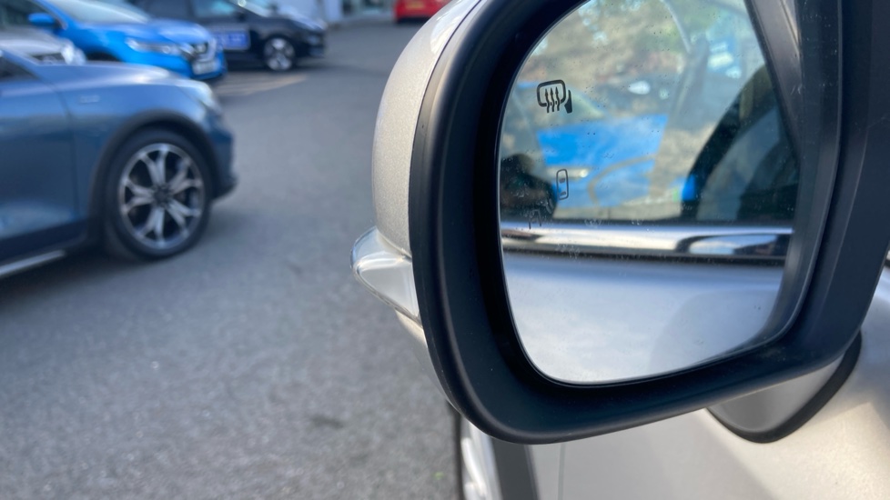 Suzuki S-Cross 1.4 Boosterjet 48V Hybrid Motion 5dr Petrol Hatchback - Image 41