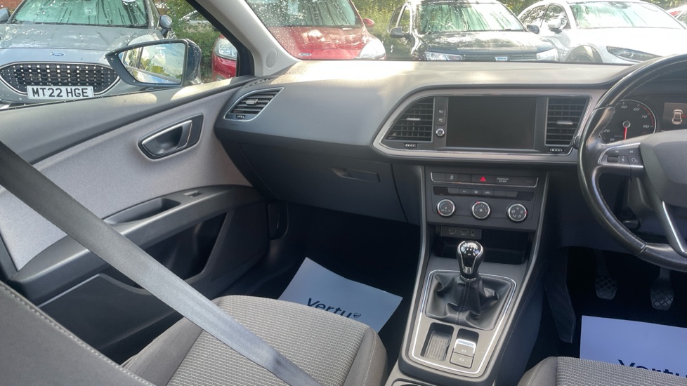 SEAT Leon 1.2 TSI SE Technology 5dr Petrol Hatchback - Image 14