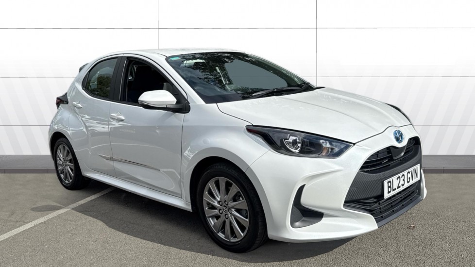 Toyota Yaris 1.5 Hybrid Icon 5dr CVT Hybrid Hatchback - Image 1
