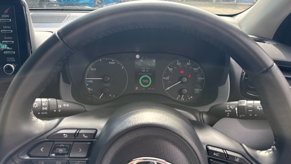 Toyota Yaris 1.5 Hybrid Icon 5dr CVT Hybrid Hatchback - Image 18