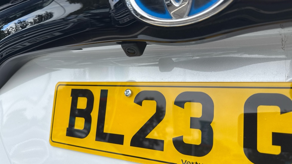 Toyota Yaris 1.5 Hybrid Icon 5dr CVT Hybrid Hatchback - Image 36