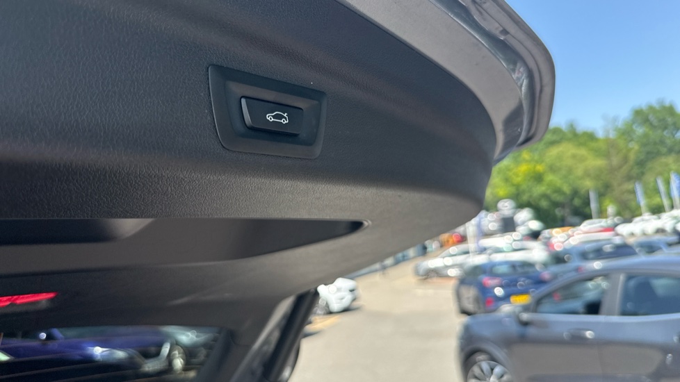 BMW 2 Series 225e xDrive Sport 5dr DCT Hatchback - Image 25