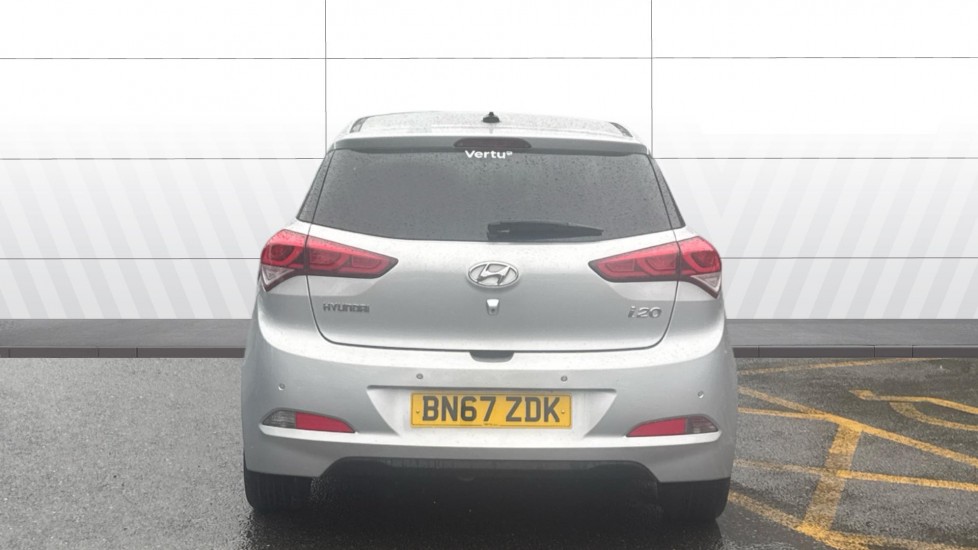 Hyundai i20 1.2 Premium Nav 5dr Petrol Hatchback - Image 6