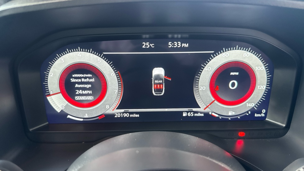 Nissan Qashqai 1.3 DiG-T MH N-Connecta 5dr Petrol Hatchback - Image 18