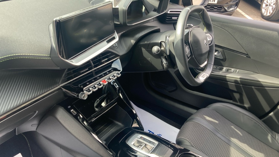 Peugeot 208 1.2 PureTech 130 GT 5dr EAT8 Petrol Hatchback - Image 9