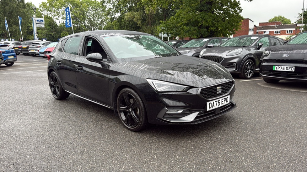 SEAT Leon 1.5 TSI 150 FR Black Edition 5dr [DAP] Petrol Hatchback - Image 2