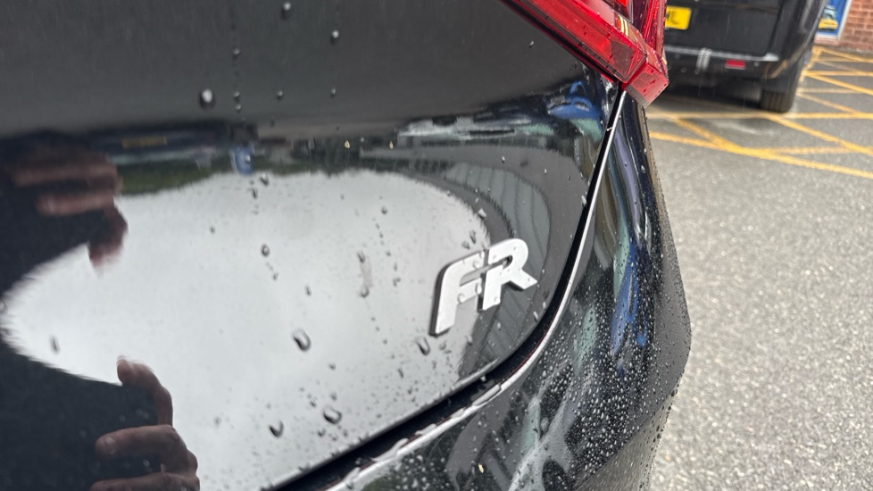 SEAT Leon 1.5 TSI 150 FR Black Edition 5dr [DAP] Petrol Hatchback - Image 23