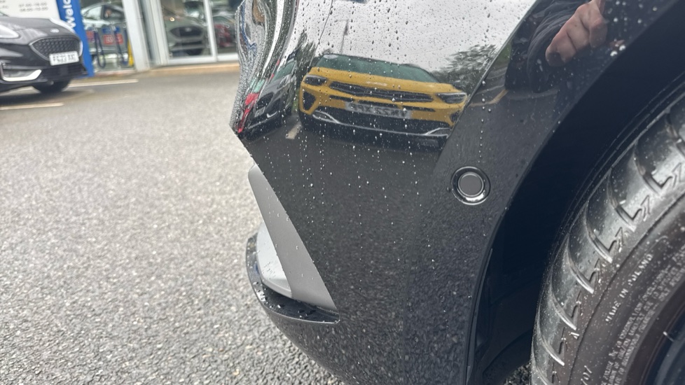 SEAT Leon 1.5 TSI 150 FR Black Edition 5dr [DAP] Petrol Hatchback - Image 27