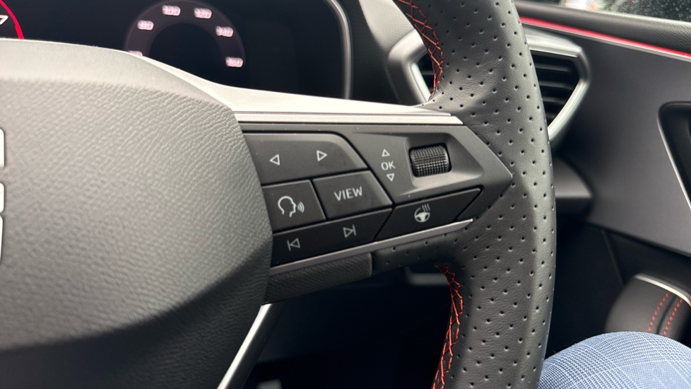 SEAT Leon 1.5 TSI 150 FR Black Edition 5dr [DAP] Petrol Hatchback - Image 32