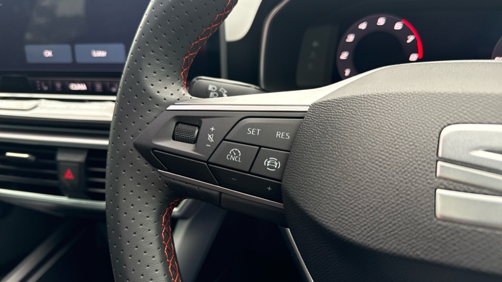 SEAT Leon 1.5 TSI 150 FR Black Edition 5dr [DAP] Petrol Hatchback - Image 33