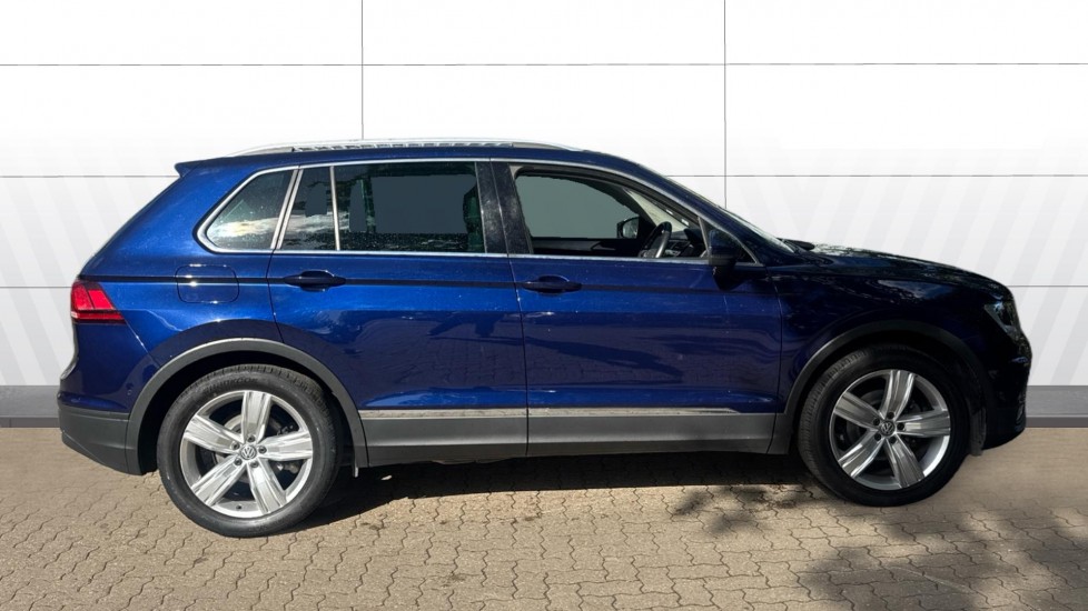 Volkswagen Tiguan 1.5 TSi EVO 150 Match 5dr Petrol Estate - Image 5