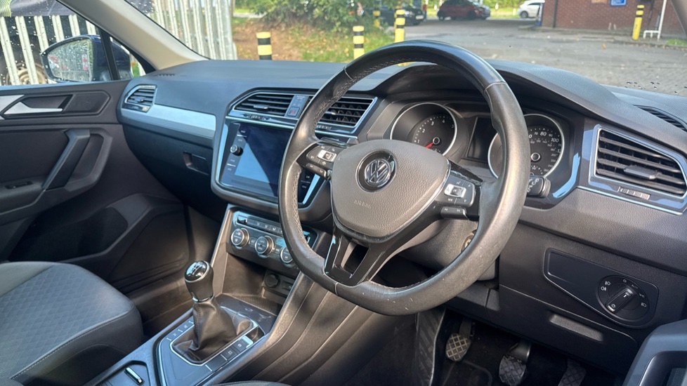 Volkswagen Tiguan 1.5 TSi EVO 150 Match 5dr Petrol Estate - Image 11