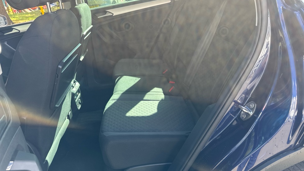 Volkswagen Tiguan 1.5 TSi EVO 150 Match 5dr Petrol Estate - Image 16