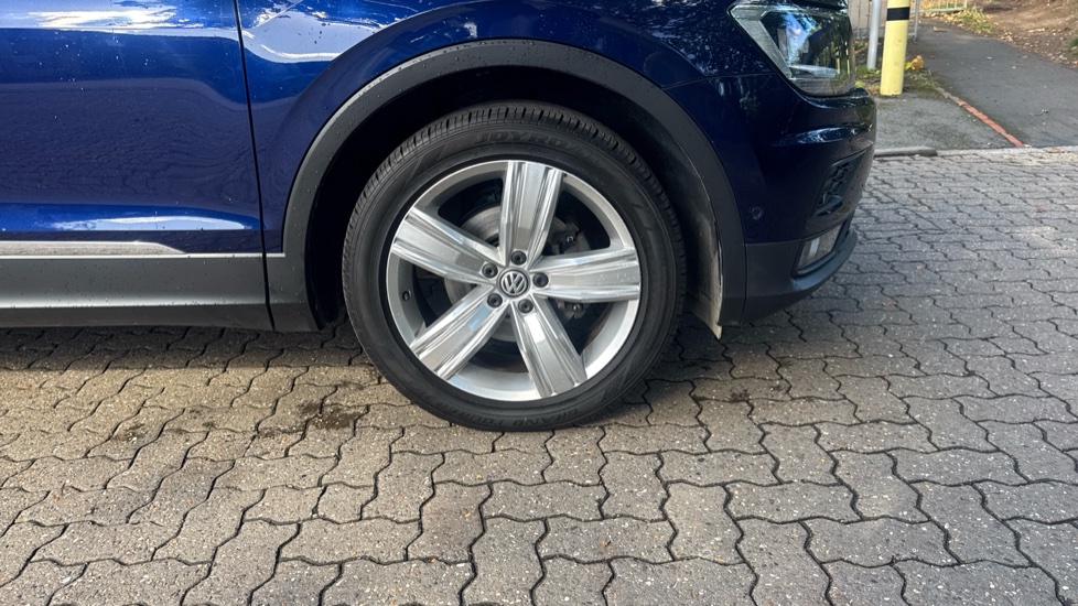 Volkswagen Tiguan 1.5 TSi EVO 150 Match 5dr Petrol Estate - Image 21