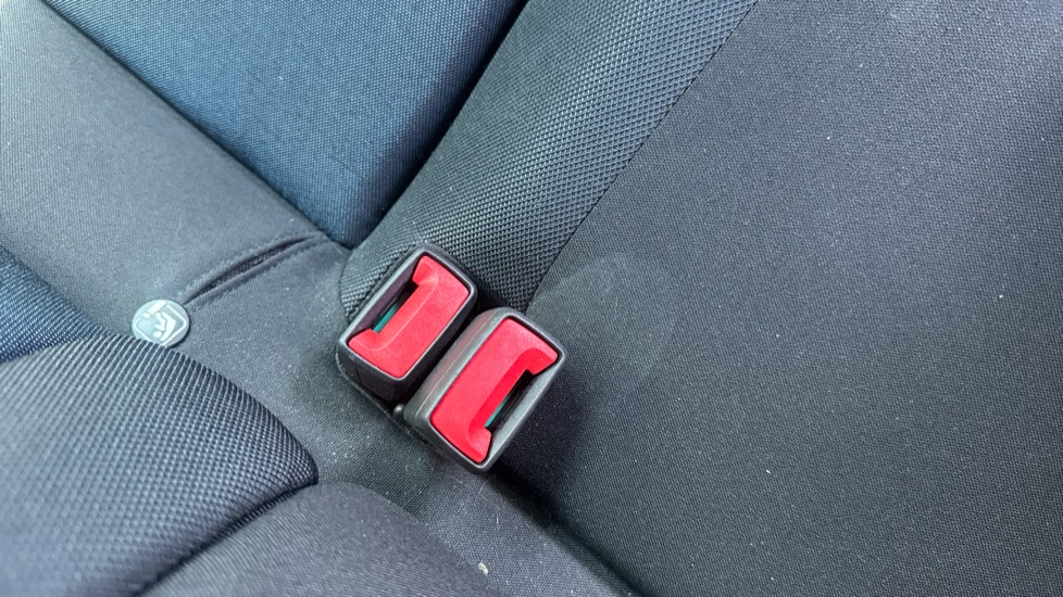 SEAT Ibiza 1.0 TSI 95 FR 5dr Petrol Hatchback - Image 17
