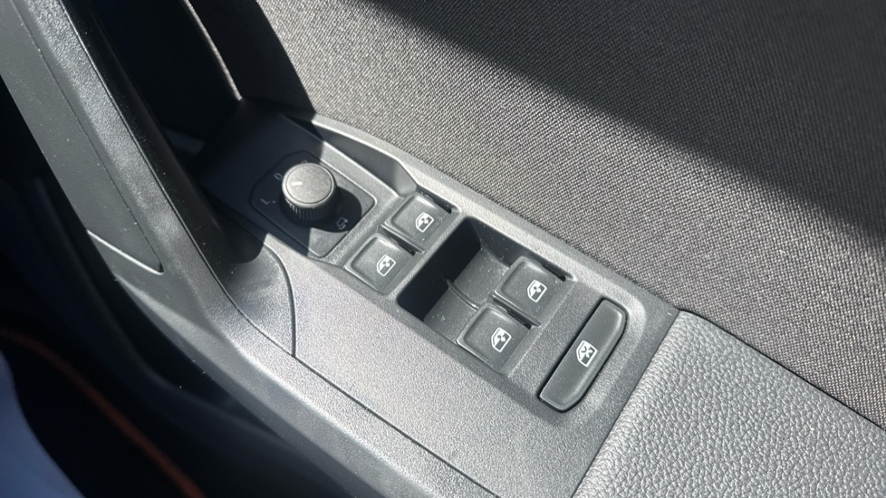 SEAT Ibiza 1.0 TSI 95 FR 5dr Petrol Hatchback - Image 24