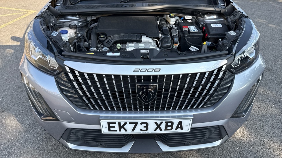 Peugeot 2008 1.2 PureTech 130 Allure 5dr Petrol Estate - Image 8