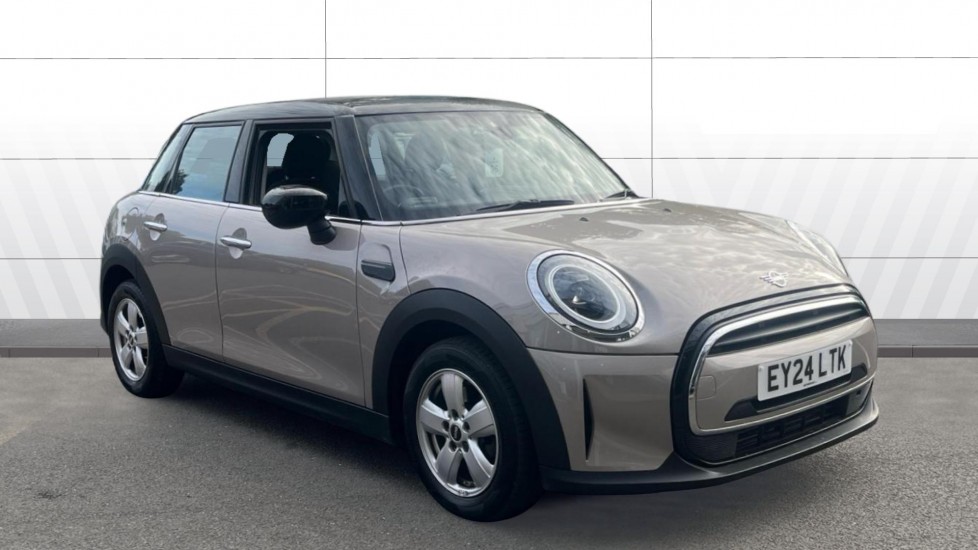 MINI Cooper 1.5 C Classic 5dr Auto Petrol Hatchback - Image 1