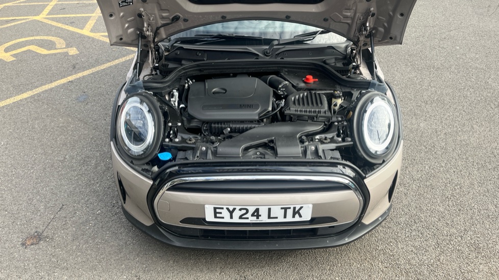MINI Cooper 1.5 C Classic 5dr Auto Petrol Hatchback - Image 8