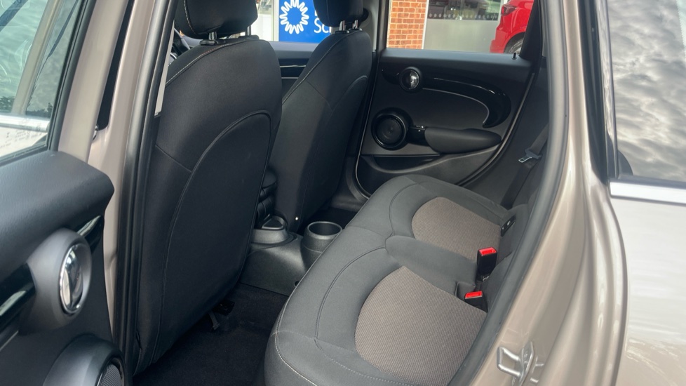 MINI Cooper 1.5 C Classic 5dr Auto Petrol Hatchback - Image 16