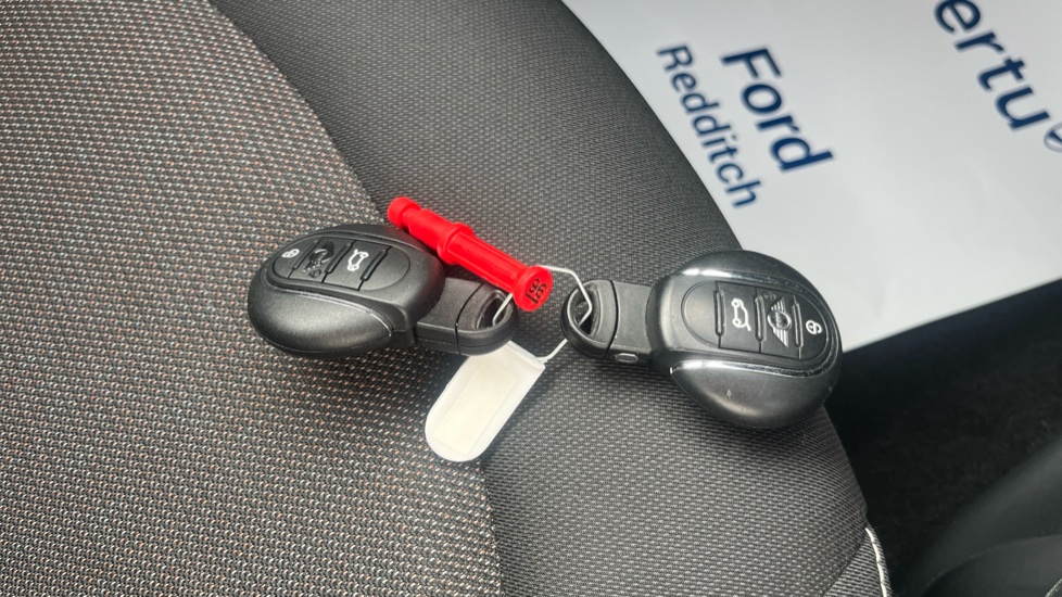 MINI Cooper 1.5 C Classic 5dr Auto Petrol Hatchback - Image 20