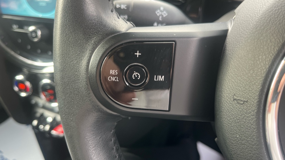 MINI Cooper 1.5 C Classic 5dr Auto Petrol Hatchback - Image 25