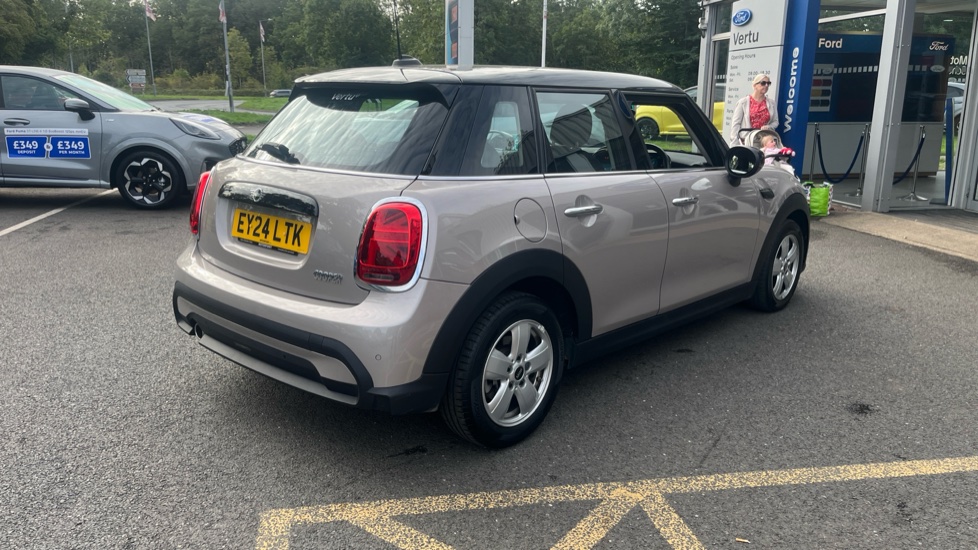 MINI Cooper 1.5 C Classic 5dr Auto Petrol Hatchback - Image 35
