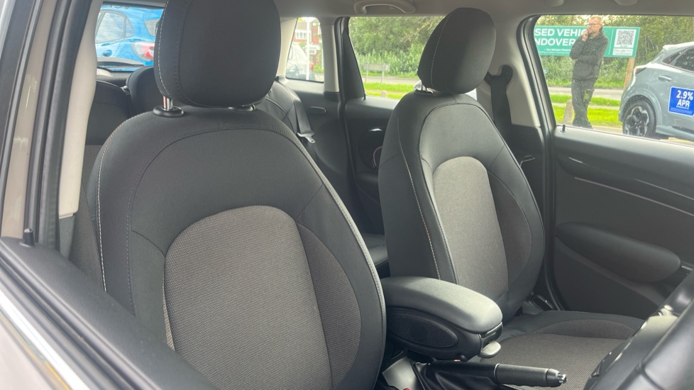 MINI Cooper 1.5 C Classic 5dr Auto Petrol Hatchback - Image 39