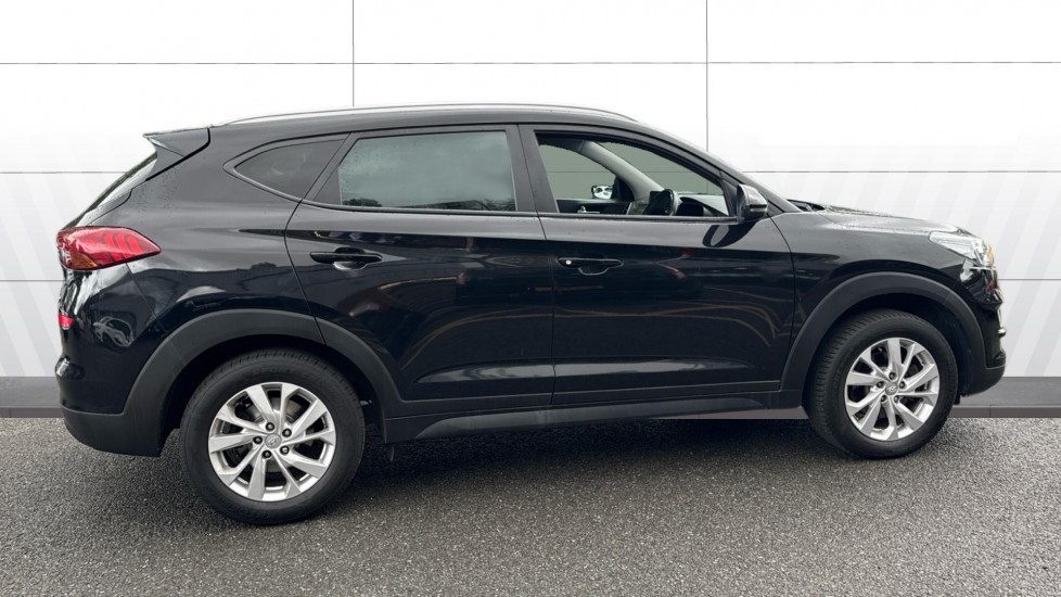 Hyundai TUCSON 1.6 GDi SE Nav 5dr 2WD Petrol Estate - Image 5