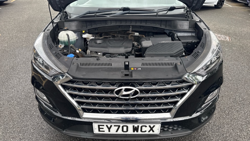 Hyundai TUCSON 1.6 GDi SE Nav 5dr 2WD Petrol Estate - Image 8