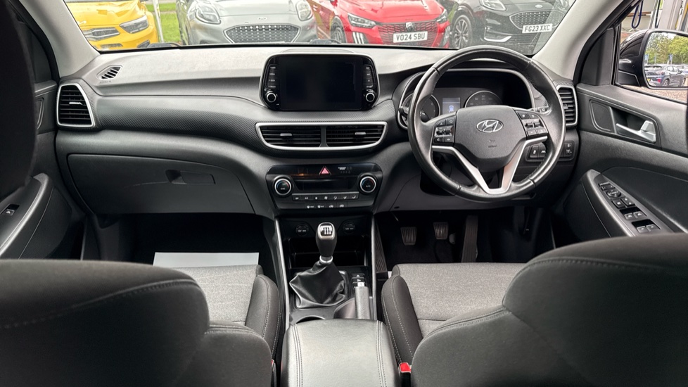 Hyundai TUCSON 1.6 GDi SE Nav 5dr 2WD Petrol Estate - Image 10