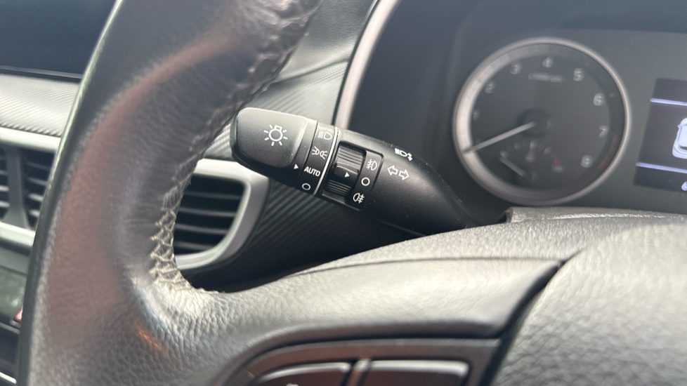 Hyundai TUCSON 1.6 GDi SE Nav 5dr 2WD Petrol Estate - Image 27