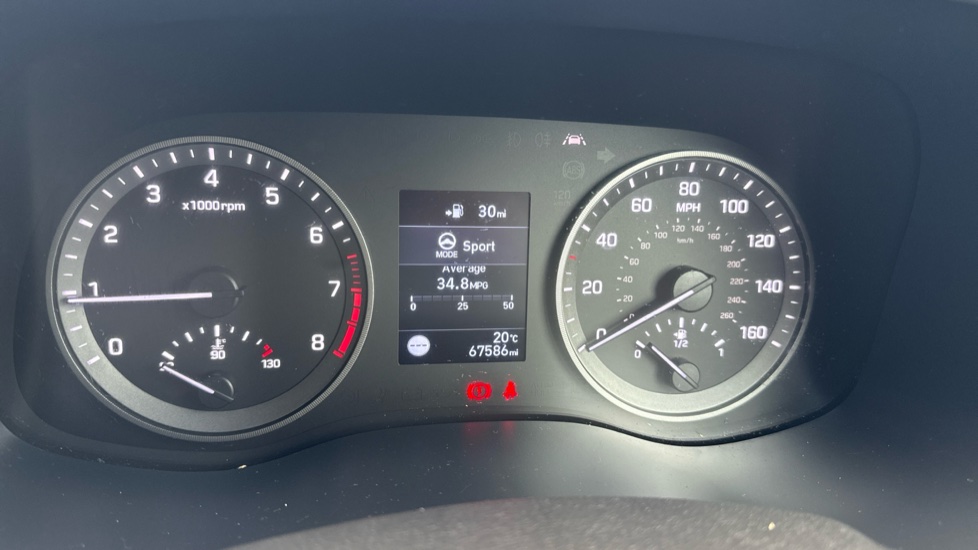 Hyundai TUCSON 1.6 GDi SE Nav 5dr 2WD Petrol Estate - Image 34