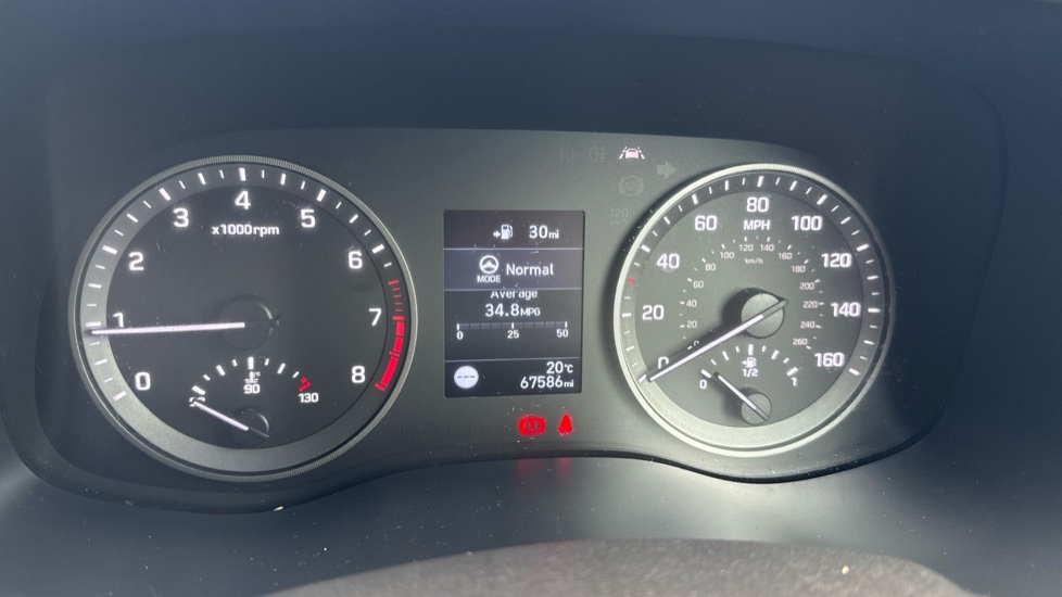 Hyundai TUCSON 1.6 GDi SE Nav 5dr 2WD Petrol Estate - Image 35
