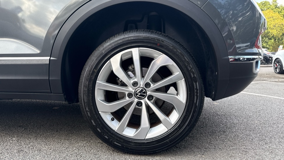 Volkswagen T-Roc 1.5 TSI Style 5dr Petrol Hatchback - Image 7