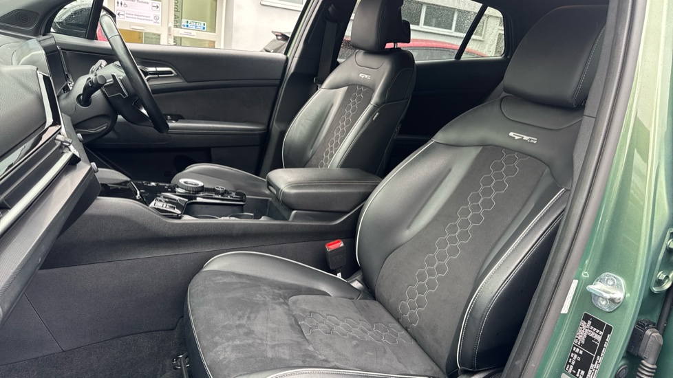 Kia Sportage 1.6T GDi PHEV GT-Line 5dr Auto AWD Estate - Image 24