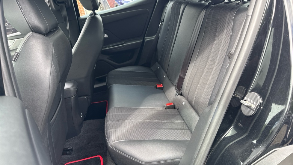 Vauxhall Mokka 1.2 Turbo 100 Elite Nav Premium 5dr Petrol Hatchback - Image 16