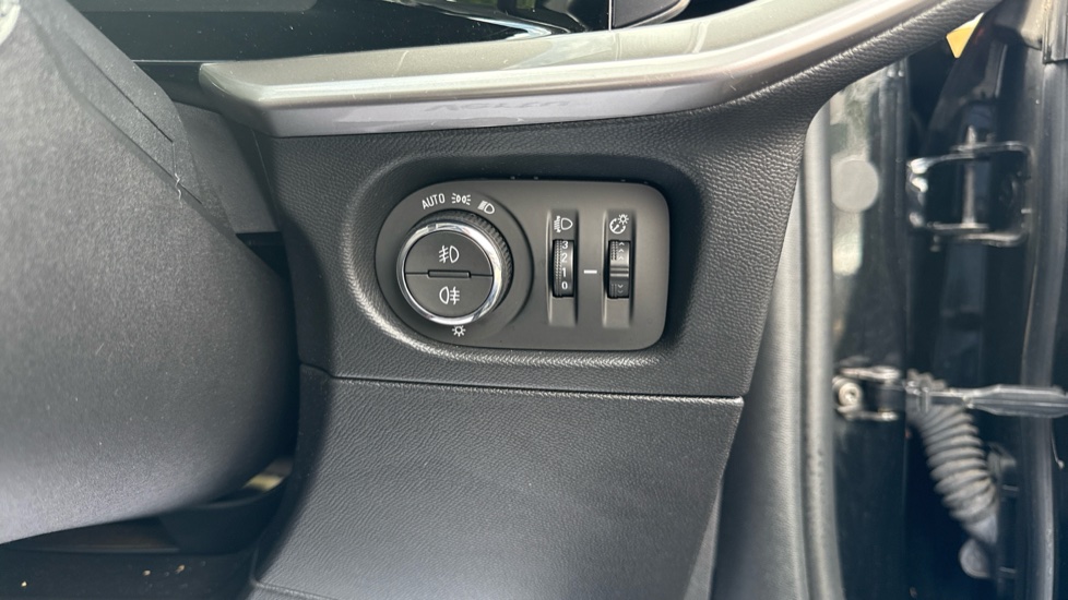 Vauxhall Mokka 1.2 Turbo 100 Elite Nav Premium 5dr Petrol Hatchback - Image 23