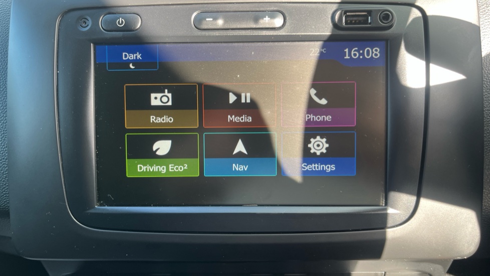 Dacia Duster 1.6 SCe Prestige 5dr Petrol Estate - Image 12