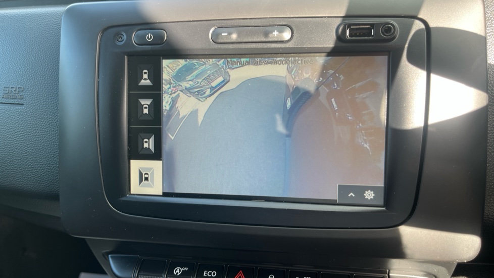 Dacia Duster 1.6 SCe Prestige 5dr Petrol Estate - Image 30