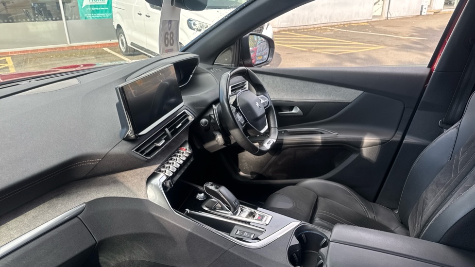 Peugeot 5008 1.2 PureTech GT Premium 5dr EAT8 Petrol Estate - Image 9