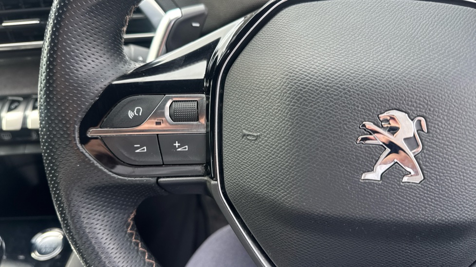 Peugeot 5008 1.2 PureTech GT Premium 5dr EAT8 Petrol Estate - Image 39